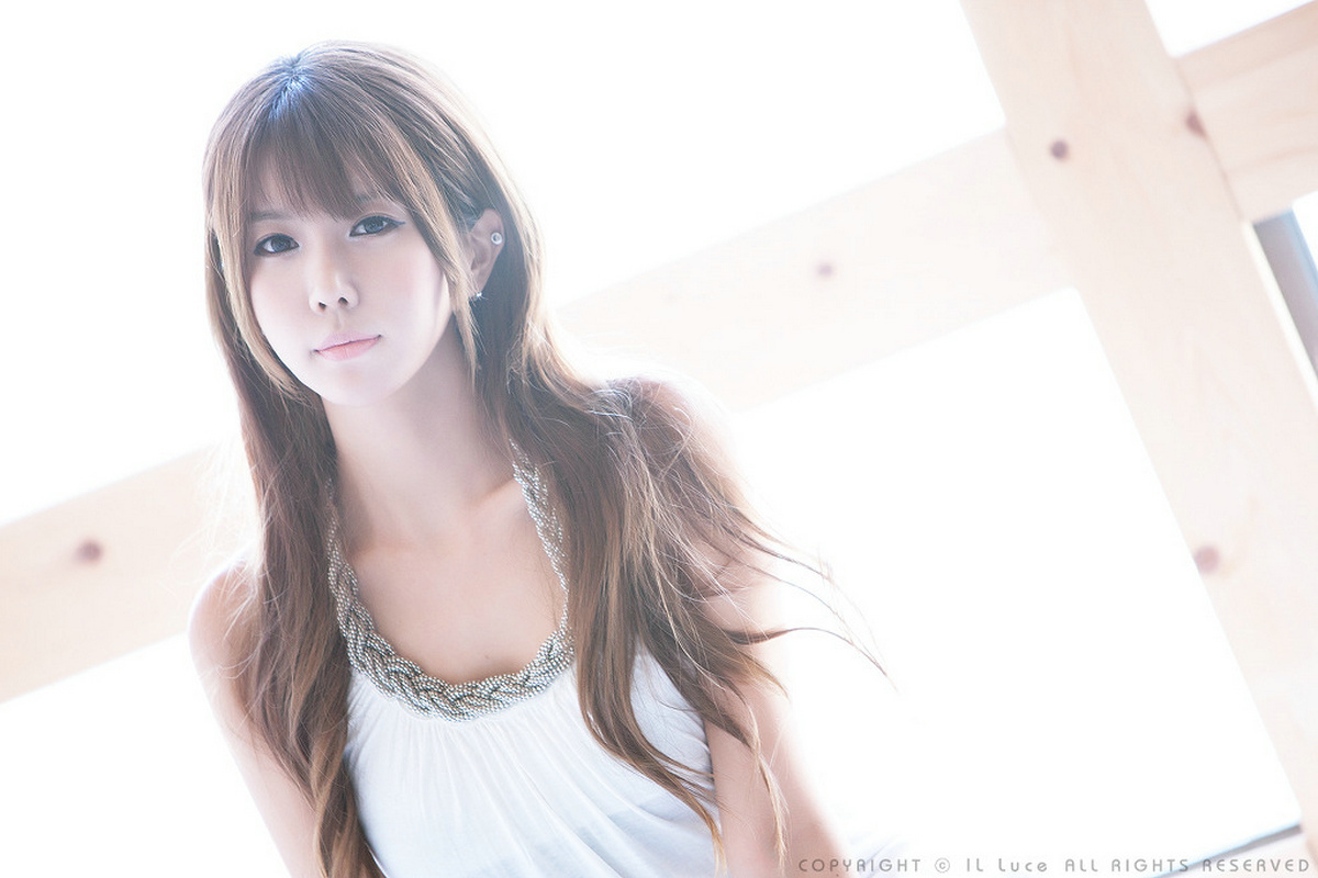 [网络收集]  韩国MODEL许允美--天使一样，可爱白丝